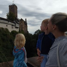 Charlene, Familie in Gotha