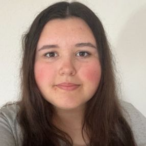 Nina, Babysitter in Weißenfels