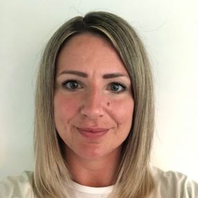 Selina, Babysitter in Bergisch Gladbach