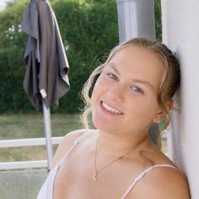 Lara, Babysitter in Karben