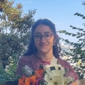 Negin, Babysitter in Siegen