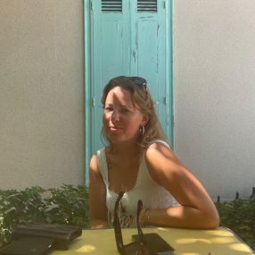 Yael, Babysitter in Stuttgart