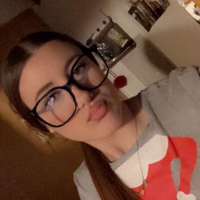 Desy, Babysitter in Solingen