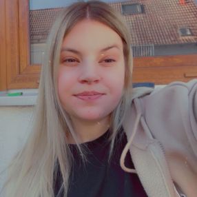 Angelina, Babysitter in Bingen am Rhein