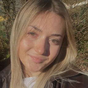 Dana, Babysitter in Iserlohn