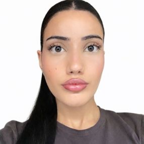 Büsra, Babysitter in Solingen