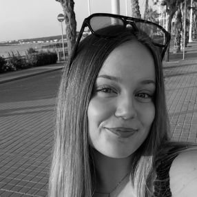 Selina, Babysitter in Pfullingen
