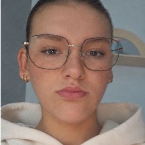 Magdalena, Babysitter in Steinbach (Taunus)