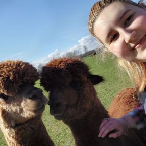 Nele, Babysitter in Eschweiler