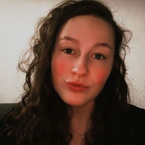 Anna, Babysitter in Coburg