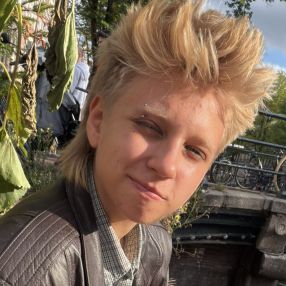 Eli, Babysitter in Berlin