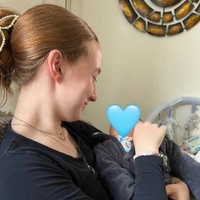 Mia, Babysitter in München