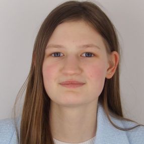 Lilly, Babysitter in Schaafheim