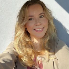 Lina, Babysitter in Essen