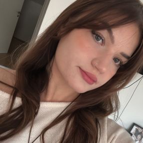 Leonie, Babysitter in Straubing