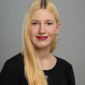Sara, Babysitter in Kehl