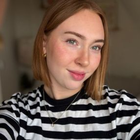 Hannah Solie, Babysitter in Lübeck