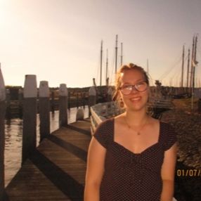 Nora, Babysitter in Falkensee