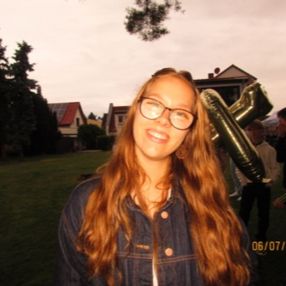 Nora, Babysitter in Falkensee