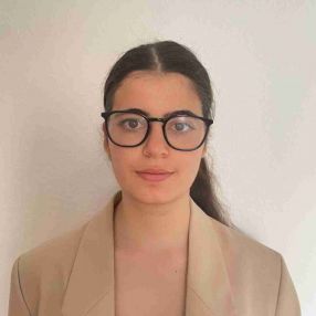Ela, Babysitter in Ratingen