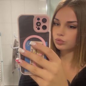 Celine, Babysitter in Bad Oeynhausen