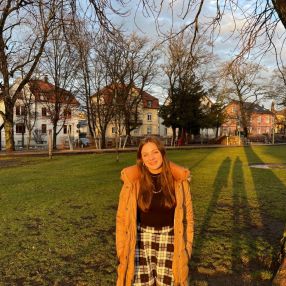 Marie, Babysitter in Weingarten