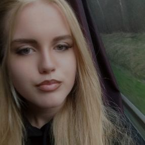 Laurina, Babysitter in Jüchen