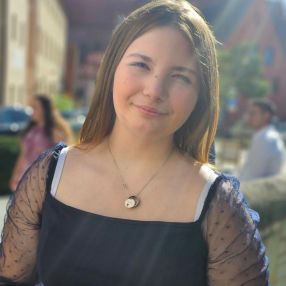 Ashley-Marie, Babysitter in Menden (Sauerland)