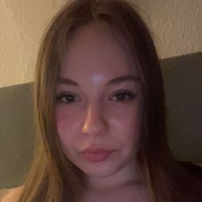 Hannah, Babysitter in Dillenburg