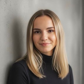 Lejla, Babysitter in Althengstett