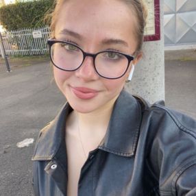 Darlien, Babysitter in Glauchau