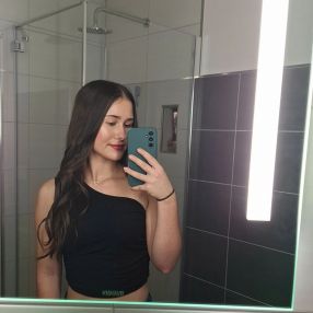 Pia, Babysitter in Prenzlau