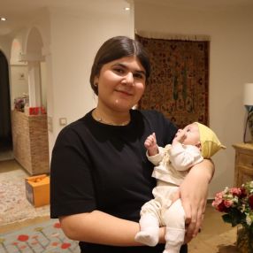 Bahar, Babysitter in Leutenbach