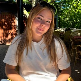 Annika, Babysitter in Freital