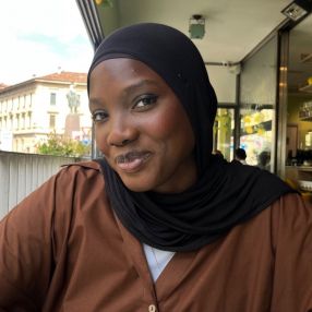 Fatou, Babysitter in Senden