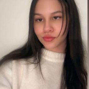 Mila, Babysitter in Hanau