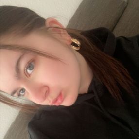 Angelina, Babysitter in Höxter
