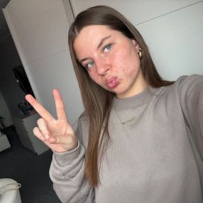 Danique, Babysitter in Leverkusen