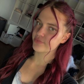 Lea, Babysitter in Bensheim