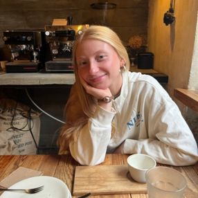 Anneline, Babysitter in Kiel