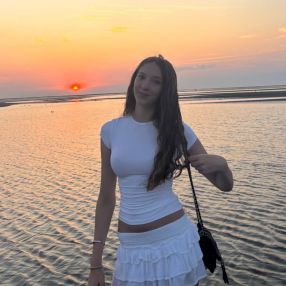 Philippa, Babysitter in Siegburg