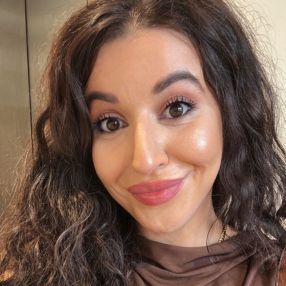 Hayat, Babysitter in Düsseldorf