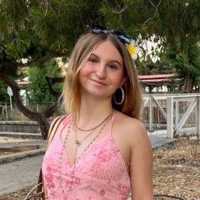 Emely, Babysitter in Freital