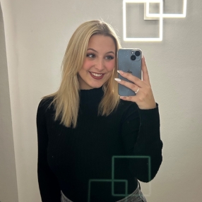 Laura, Babysitter in Hofgeismar
