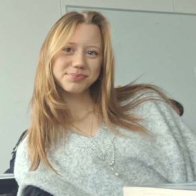 Zoe Viktoria, Babysitter in Pinneberg