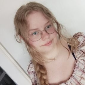 Leonie Klara, Babysitter in Ennigerloh