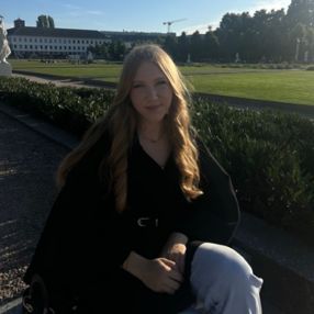 Jasmin, Babysitter in Bretten