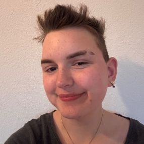 Selina, Babysitter in Germering