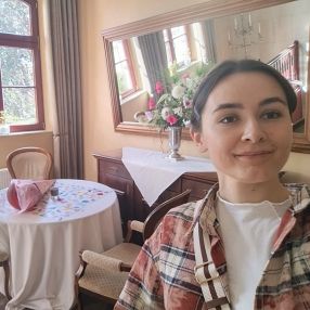Anna, Babysitter in Schwerin