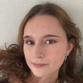 Leonie, Babysitter in Alfter